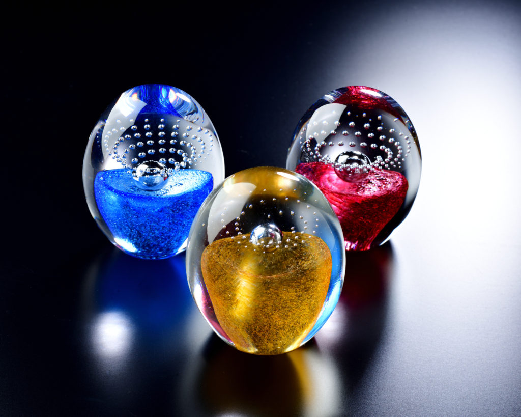 新潟市ふるさと納税返礼品に 銀河英雄伝説 Die Neue These コラボ工芸品のペーパーウェイトが採択決定 アニメ 銀河英雄伝説 Die Neue These 公式サイト